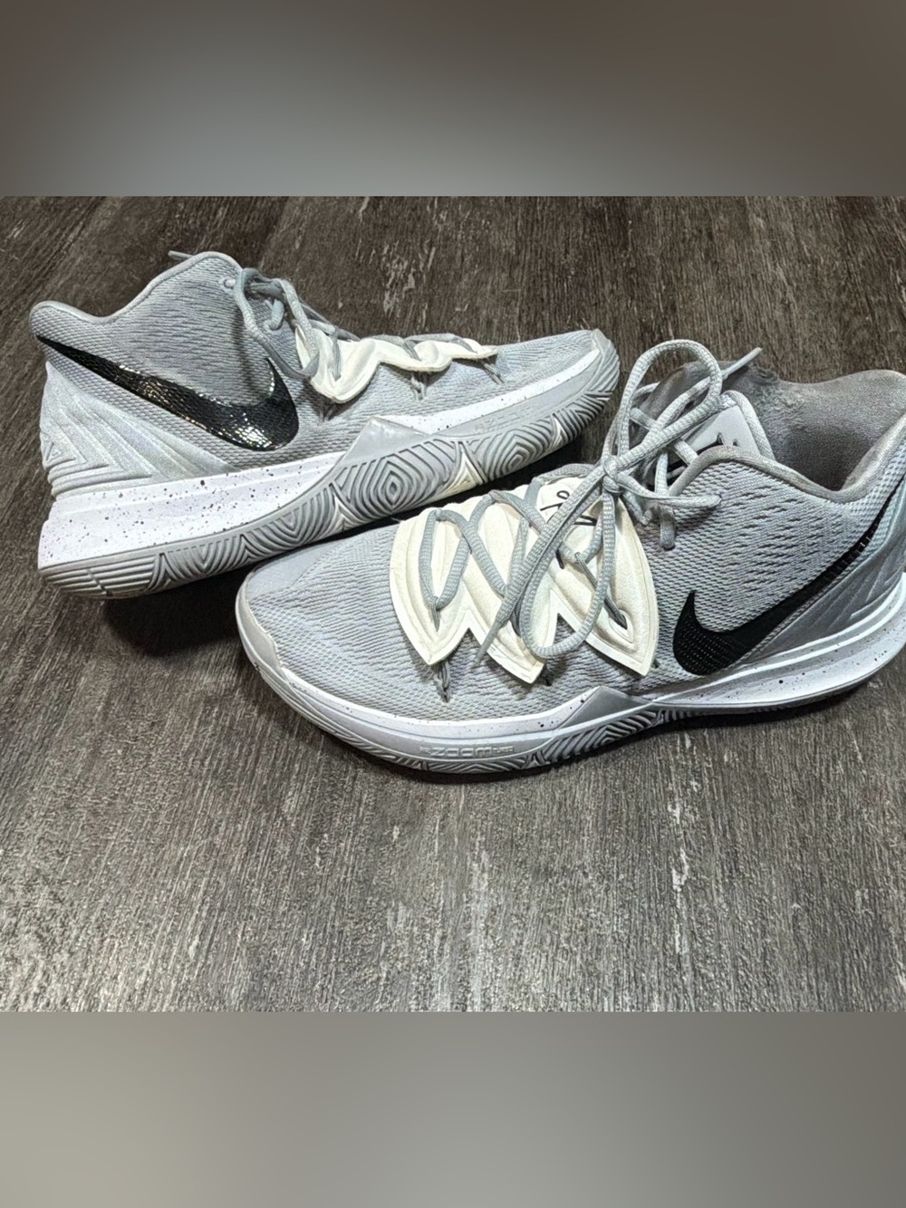 Nike Kyrie 5 TB 'Wolf Grey' size 11.5